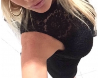 hotblondemilf