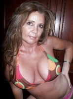 Milf-Ava