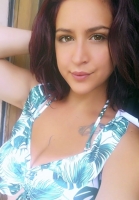 hazelbrunette