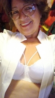 curvy-abby